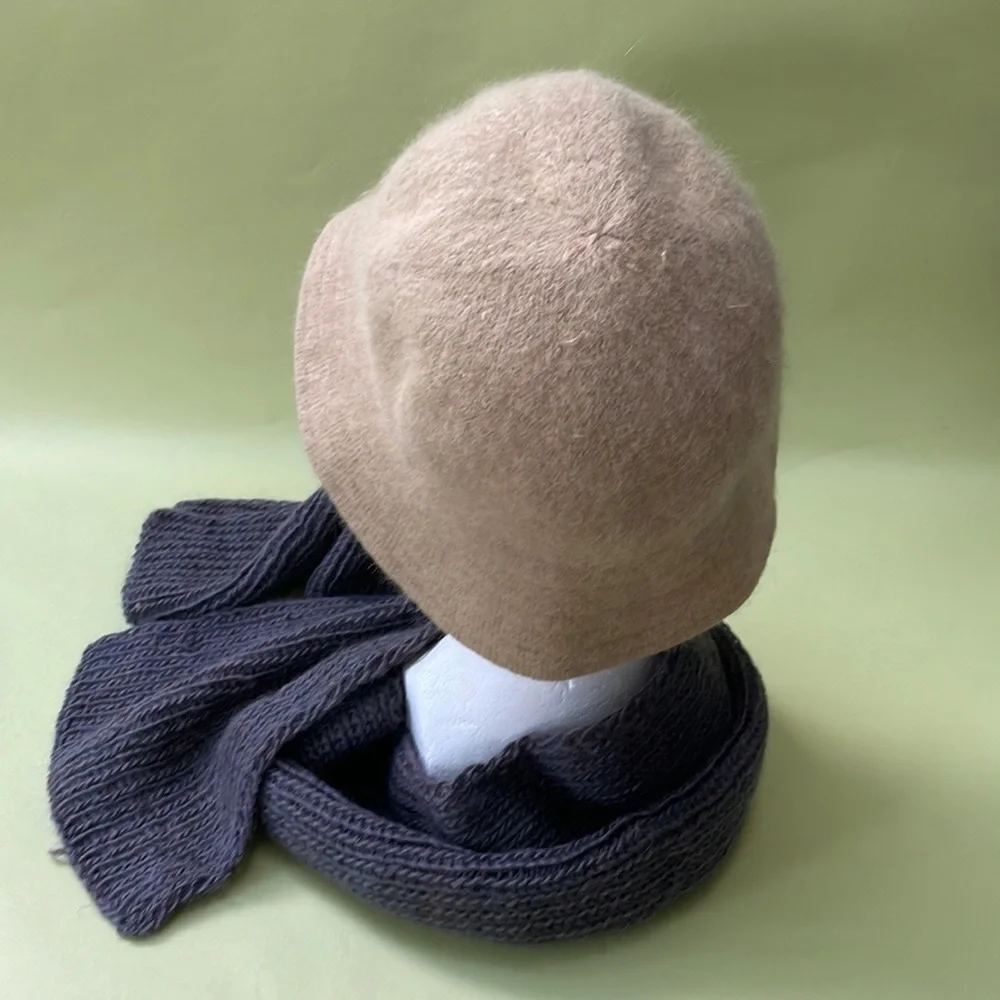 Hand knitted dark gray 100% scarf